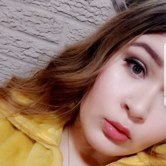 Meet your Posher, Victoria - Picture 1 of 1